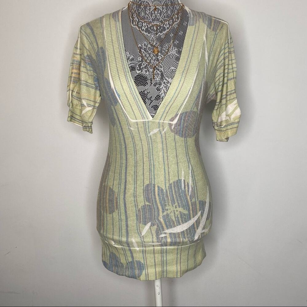Forever 21 Y2K Low cut V-neck tunic Short Bubble Sleeve Shirt Blouse Size XS